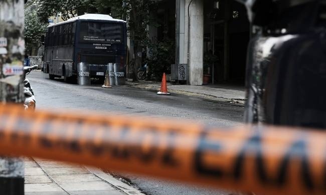 Η «Επαναστατική αυτοάμυνα» πίσω από την τρομοκρατική επίθεση στο ΠΑΣΟΚ