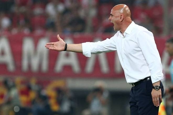 Κεραυνοί Κετσπάγια: «Θέλεις προπονηταρά; Πλήρωσε»!