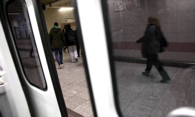 Πετάνε ανέργους εκτός ΟΑΕΔ - Ποιοι κινδυνεύουν να χάσουν επίδομα και κάρτα ανεργίας