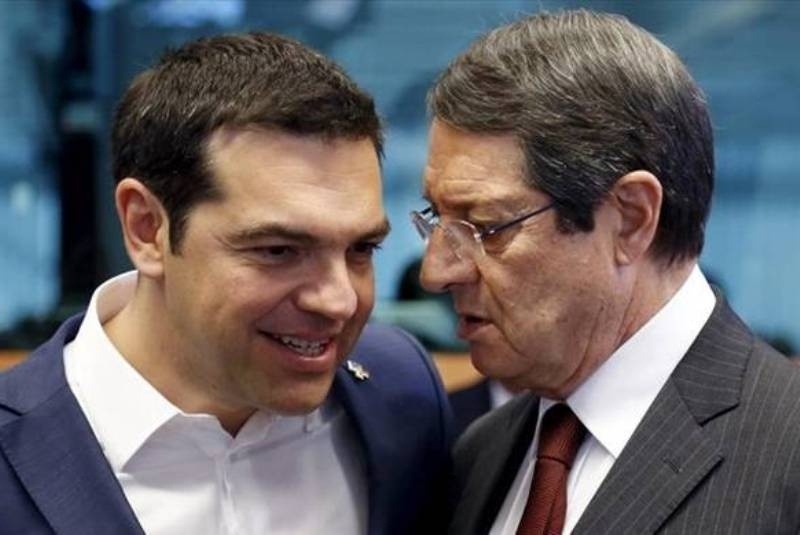 Κυπριακό: Τηλεφωνική επικοινωνία Μπάιντεν με Τσίπρα και Αναστασιάδη