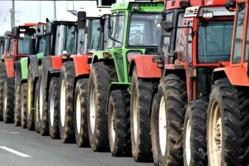 Λάρισα: Μπλόκα με τρακτέρ ετοιμάζουν οι αγρότες - Πότε ξεκινούν τις κινητοποιήσεις