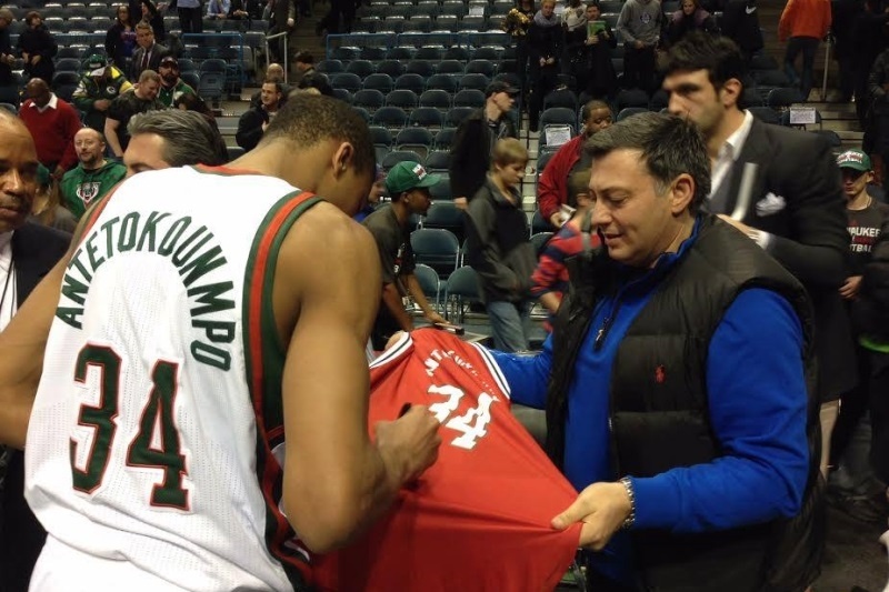 Όταν ο Νίκος Μακρόπουλος συνάντησε τον Γιάννη Αντετοκούνμπο! (photos)