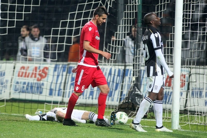 Πλατανιάς: Κινητά… χρηματοκιβώτια οι Γκνιάτιτς και Στάθης!