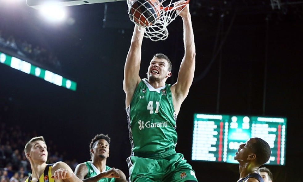 Νταρουσάφακα – Φενερμπαχτσέ 72-65: Της έχει πάρει τον αέρα…
