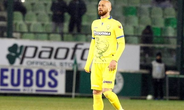 Αποδοκιμάστηκε ο Παπαδόπουλος στη Λεωφόρο