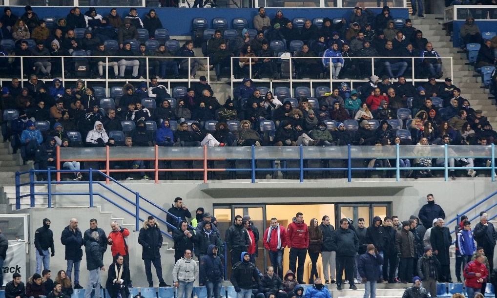 Φίλαθλοι μπήκαν στο γήπεδο δωρέαν επειδή δεν υπήρχαν εισιτήρια