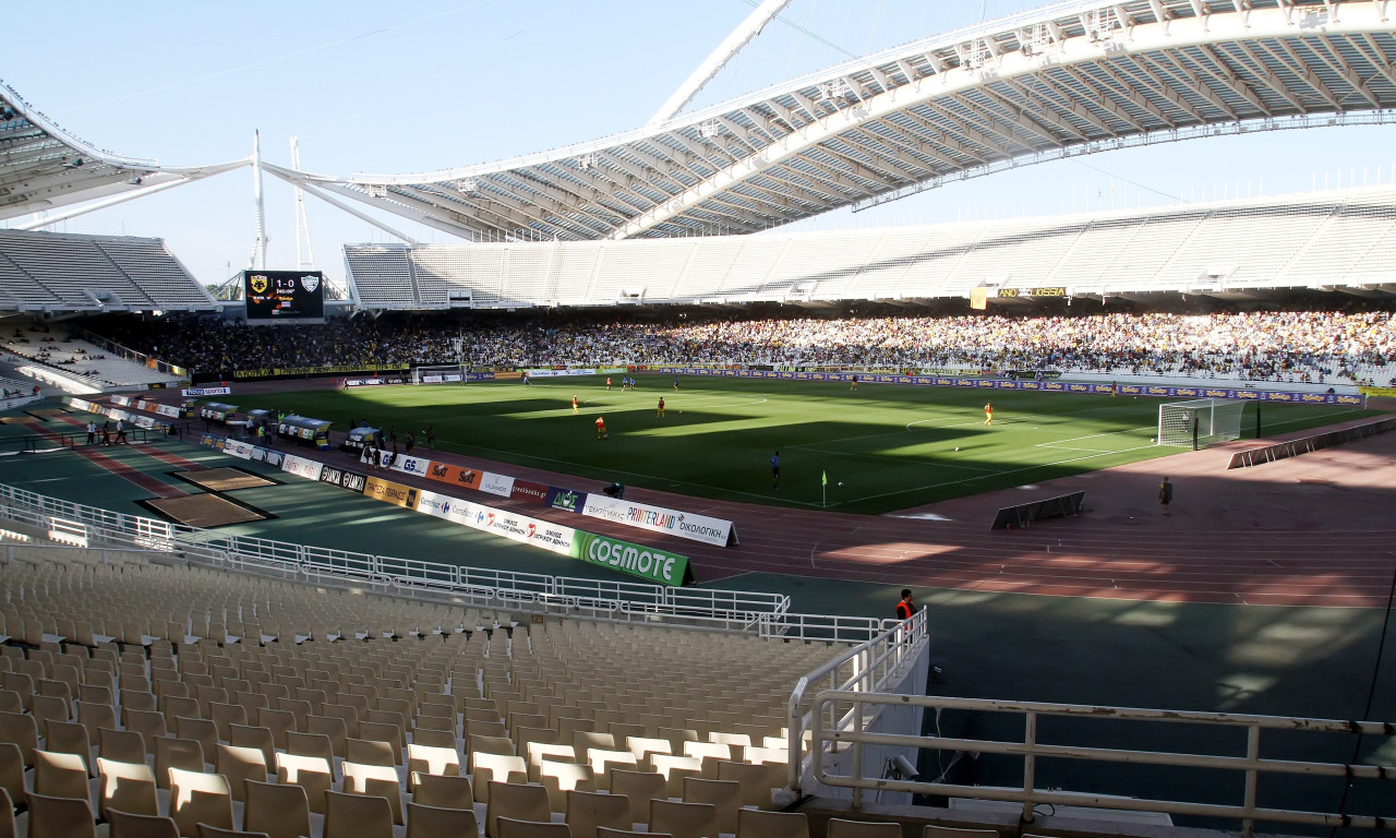 ΑΕΚ-Ολυμπιακός: Επεισόδια οπαδών της ΑΕΚ με την αστυνομία στο ΟΑΚΑ