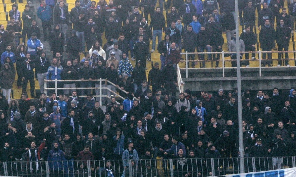 Νέα «επίθεση» από Αυτόνομη Θ. 10: «Ο Καγιούλης έδωσε τα εισιτήρια σε εταιρεία σεκιούριτι»