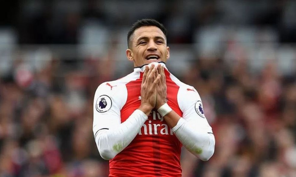 Για αυτό ήταν στον πάγκο ο Αλέξις Σάντσες με Λίβερπουλ