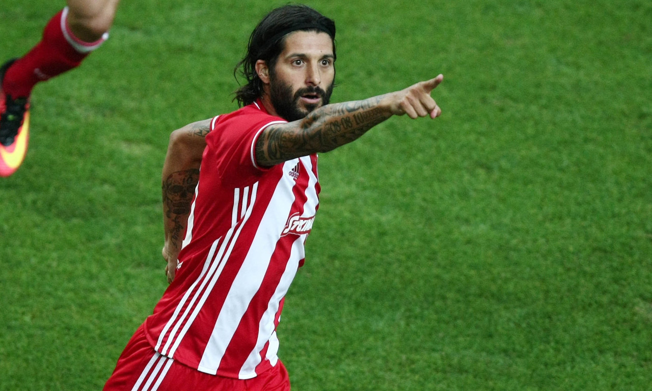 Άγκυρα στον Πειραιά ο «Τσόρι»