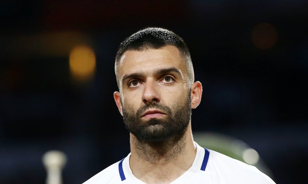 Κάτι θέλει να πει ο… ποιητής Τζαβέλλας! (photo)