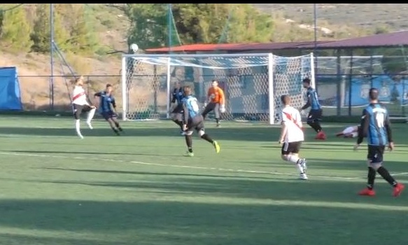 Απίστευτη γκολάρα σε αγώνα τοπικού πρωταθλήματος!