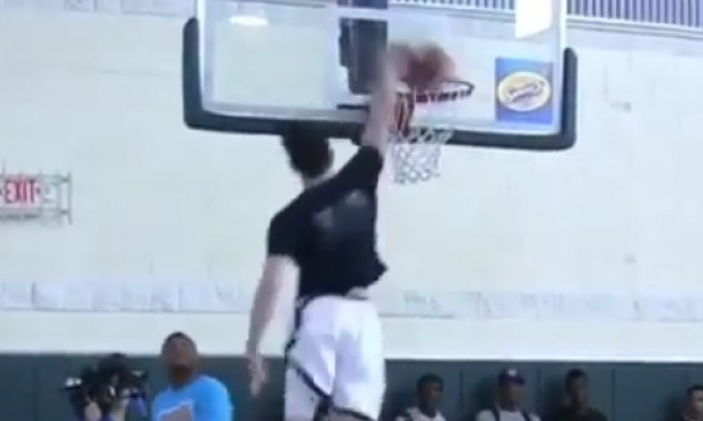 Αυτό θα πει κάρφωμα-έπος!