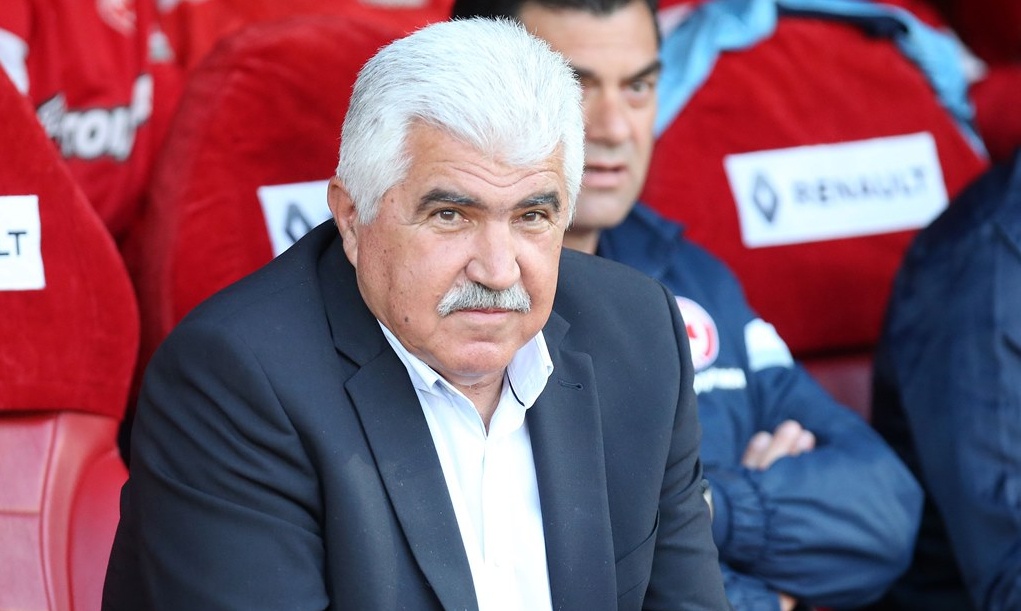 Απών από τη συνέντευξη Τύπου ο Παράσχος!