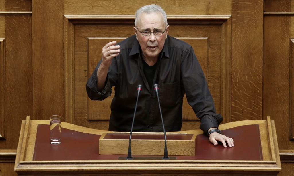 Σύνθημα κατά του Ολυμπιακού on air ο Ζουράρις!