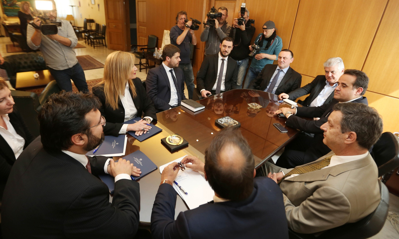 «Να φύγουν οι σκιές από το ελληνικό ποδόσφαιρο»