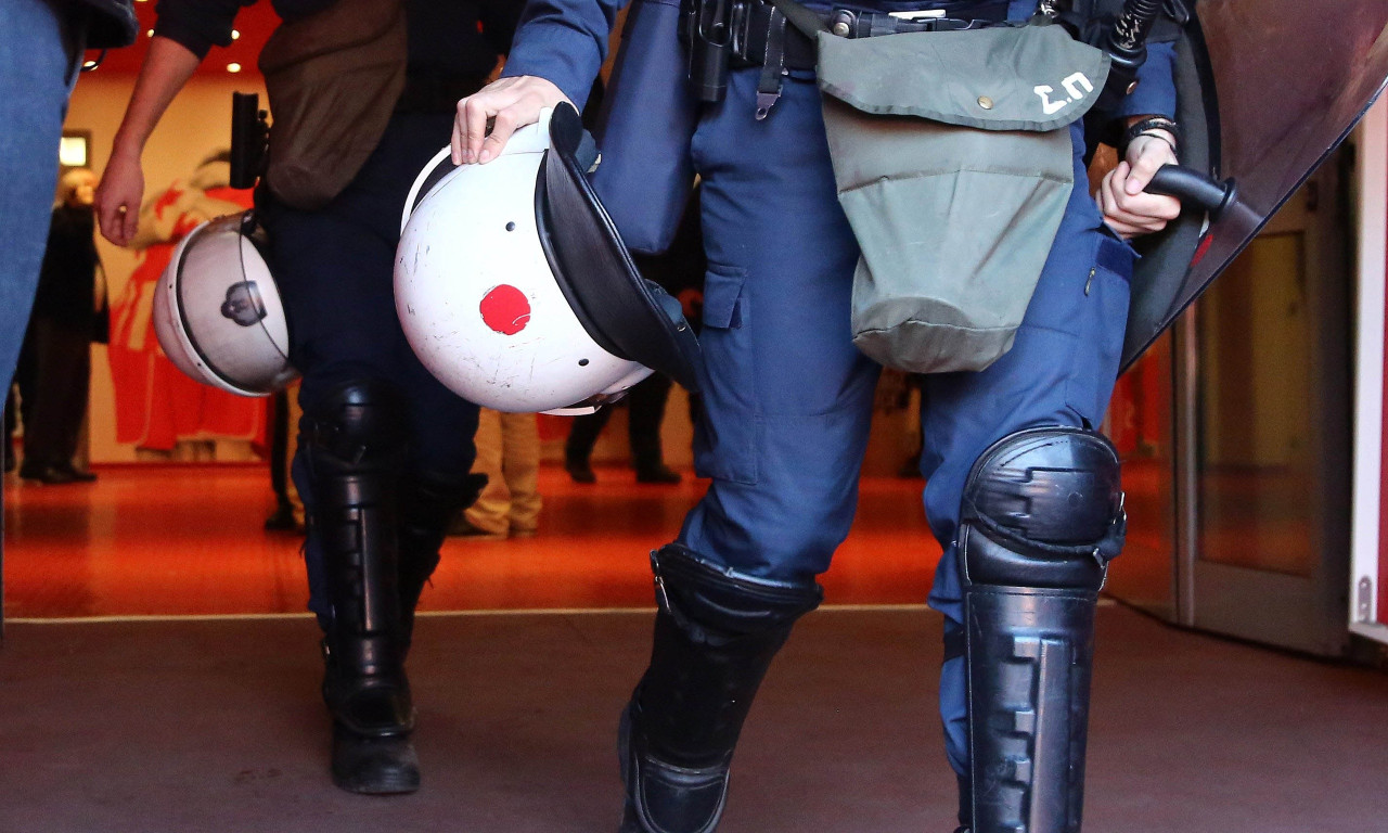 Ένταση οπαδών με αστυνομία