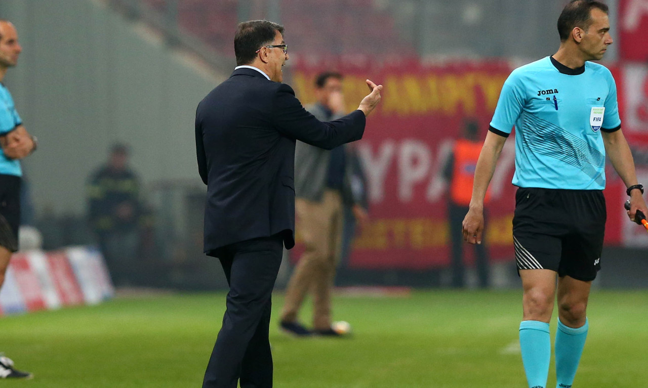 Παράπονα Λεμονή για τη διαιτησία