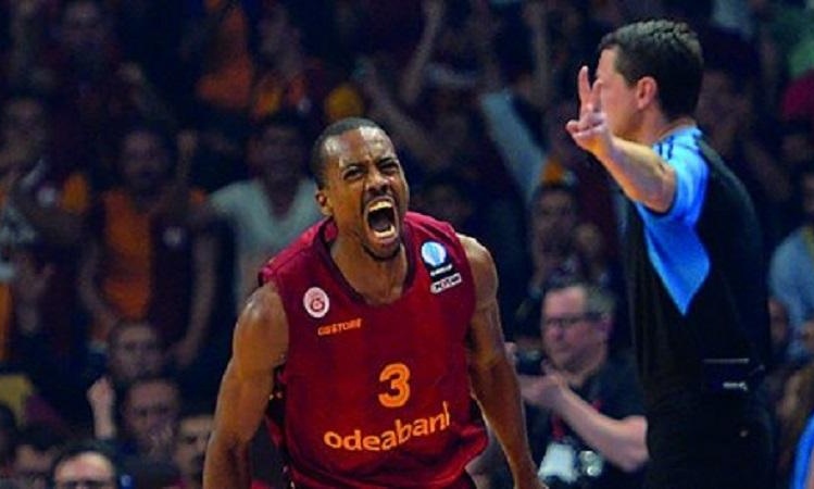 Νίκη με ΜακΚόλουμ για Γαλατά!