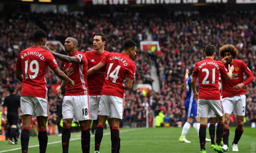 Η Γιουνάιτεντ έβαλε «φωτιά» στο πρωτάθλημα!