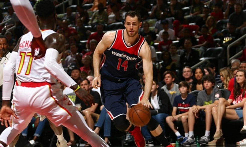 Έσπασε όλα τα ρεκόρ ο Σμιθ – έξι φάουλ σε οκτώ λεπτά!