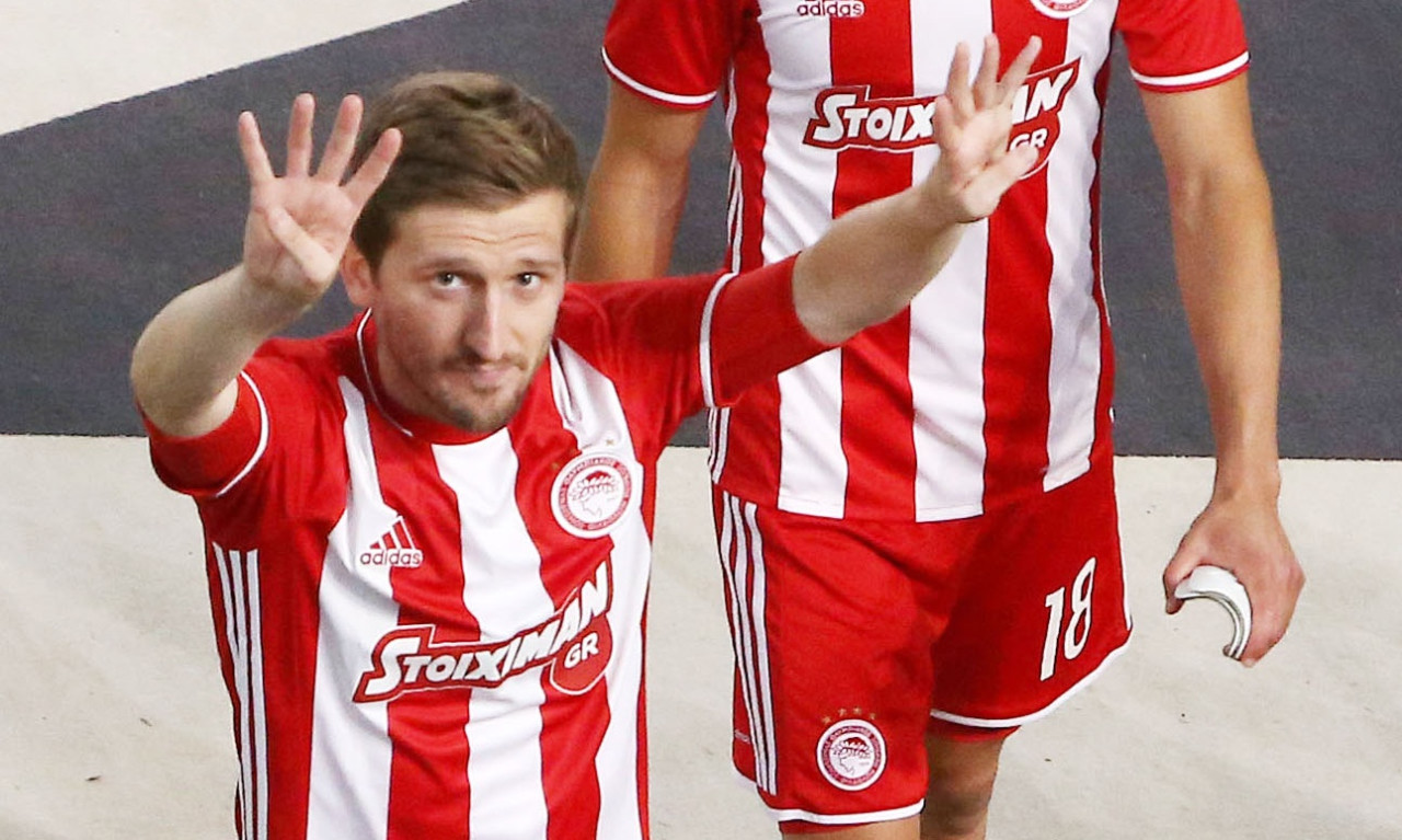 ΑΕΚ - Ολυμπιακός: Έγινε… Ριβάλντο ο Μάριν