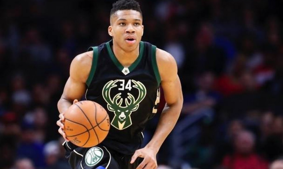 Τα highlights του Γιάννη στα πλέι οφ!