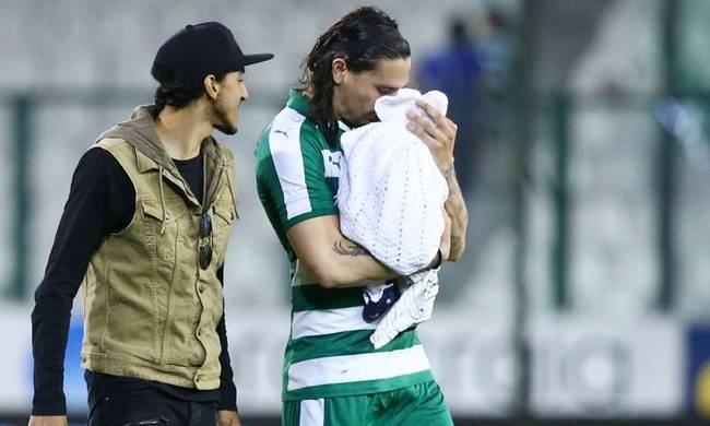 Μύησε την κόρη του στη… Λεωφόρο ο Λέτο! (vid+pics)