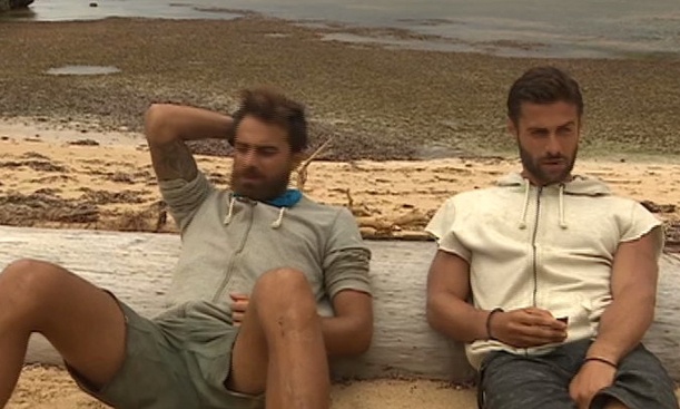 Survivor: Ο Μάριος «αδειάζει» τον Μισθοφόρο: «Για τον Αγγελόπουλο μιλούσε με πολύ άσχημα λόγια»