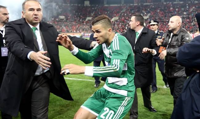 «Δέχθηκα μπουκάλια στο κεφάλι στο Καραϊσκάκη»