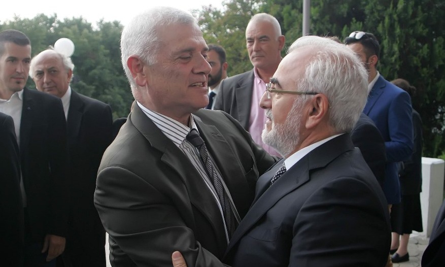 Τελικός Κυπέλλου: «Χτύπησαν» τσίπουρα οι Μελισσανίδης και Σαββίδης!