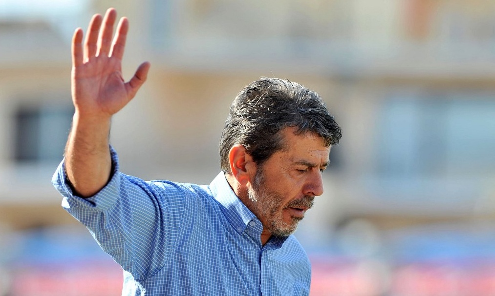 Τελειώνει ο χρόνος για Πετράκη!