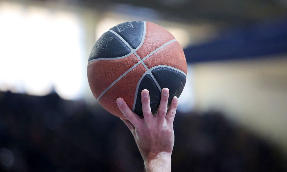 Παναθηναϊκός Superfoods-Ολυμπιακός: Ενός λεπτού σιγή στη μνήμη του Μπασούρη