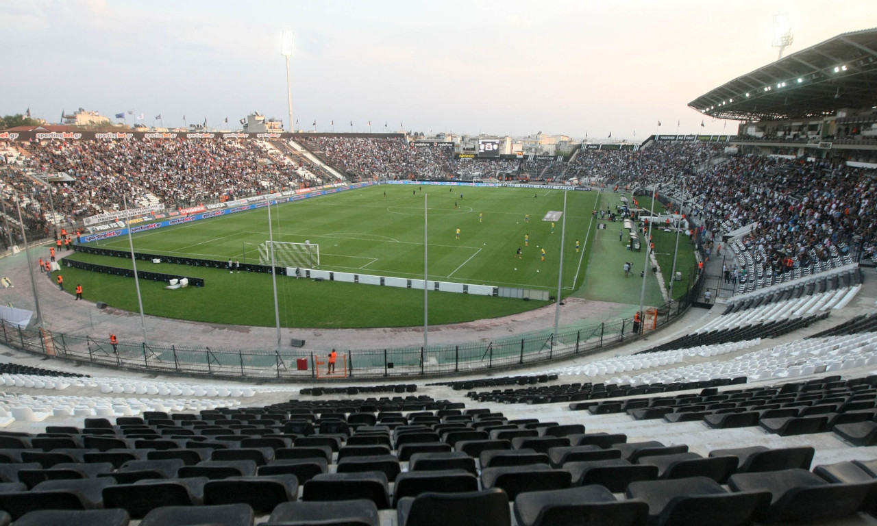 Ματιές Γερμανών σε ποδοσφαιριστή του ΠΑΟΚ