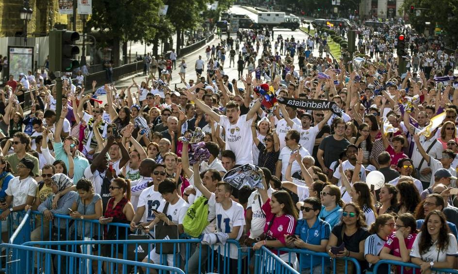Ξεσάλωσε η Μαδρίτη για την κατάκτηση του Champions League (videos)