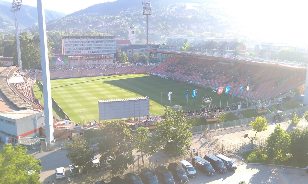 Βοσνία-Ελλάδα: Γεμίζει το «Bilino Polje» - «Καυτή» ατμόσφαιρα στη Ζένιτσα!