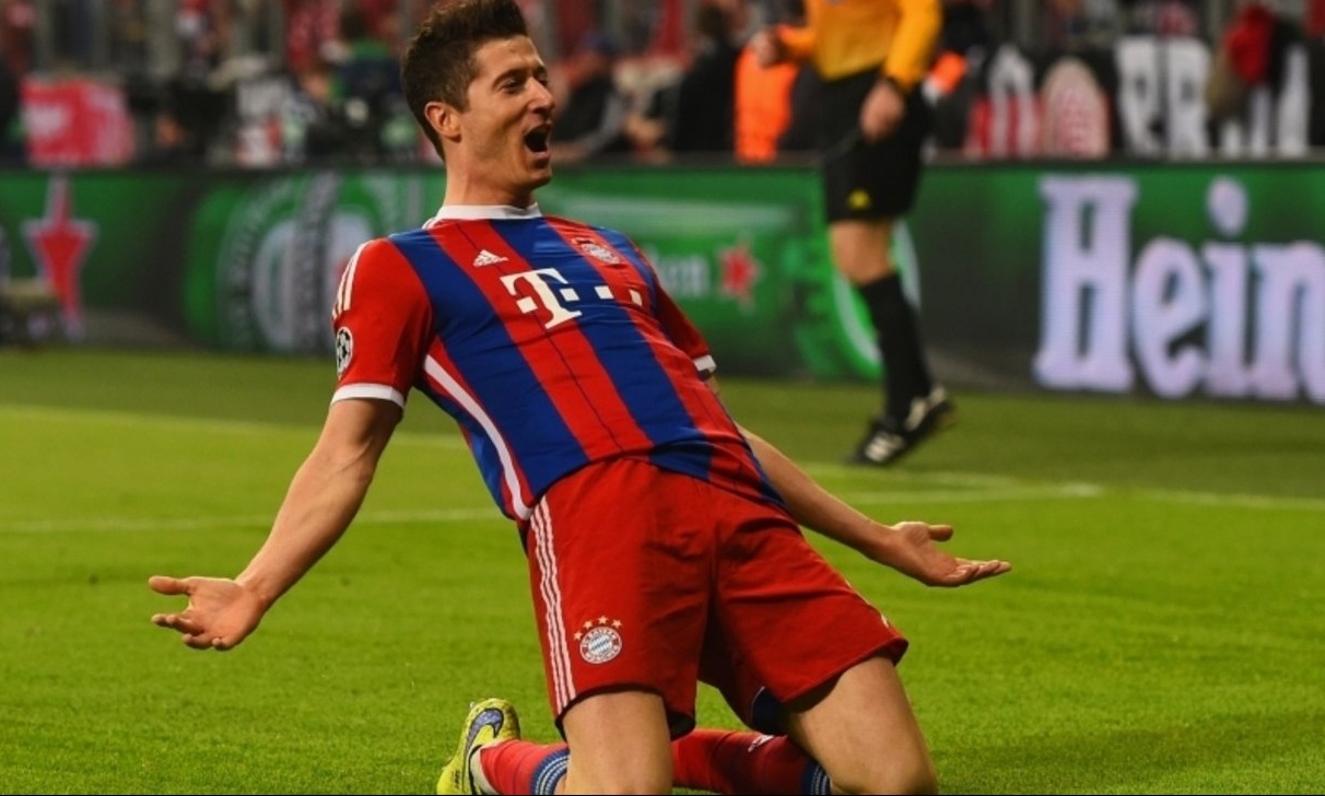 Τρελό κράξιμο Λεβαντόφσκι στους συμπαίκτες του!