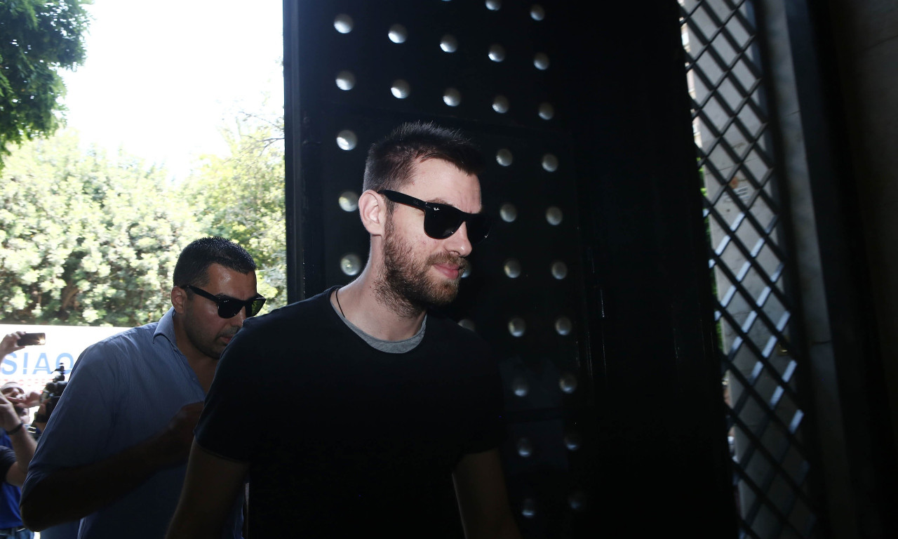 Ολυμπιακός: Με καθυστέρηση το ραντεβού με Μάντζαρη