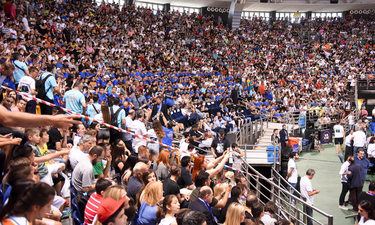 «Πνίγηκε» το Αλεξάνδρειο για το Antetokounbros Event 2017! (photos)