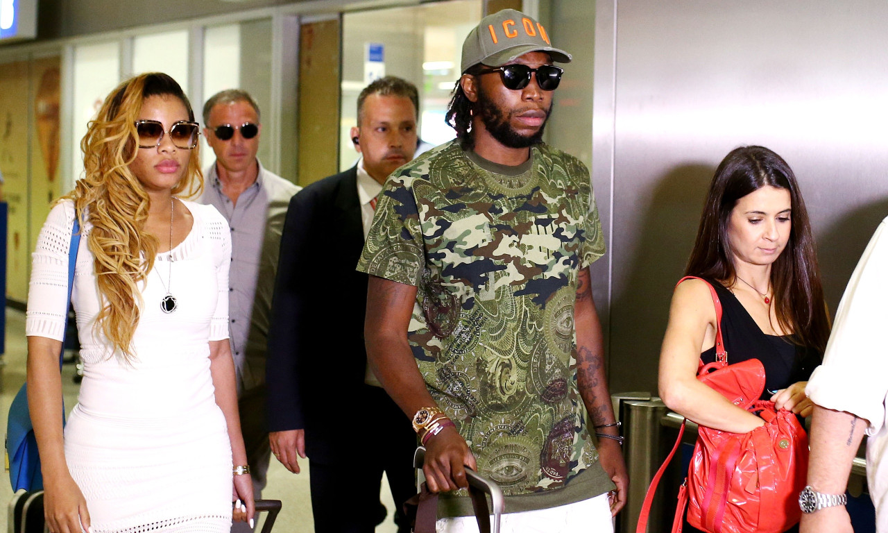 Η άφιξη του Μποκανί στο «Ελ. Βενιζέλος»