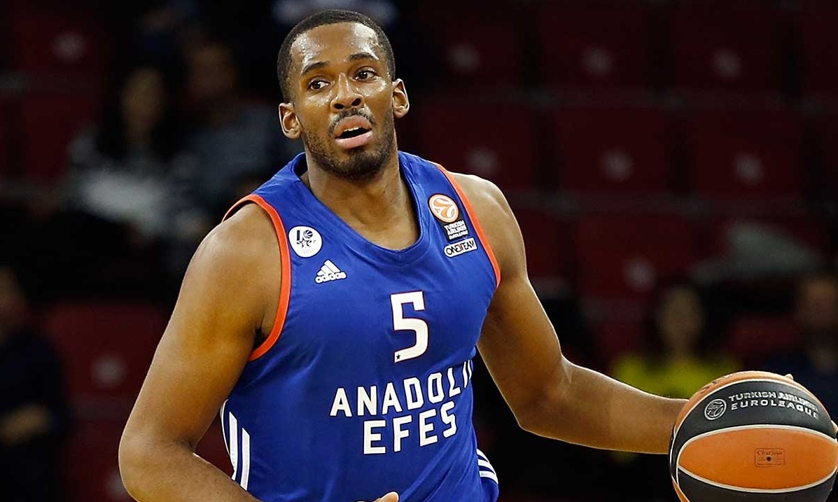 Κράτησε και τον Μπράουν η Εφές