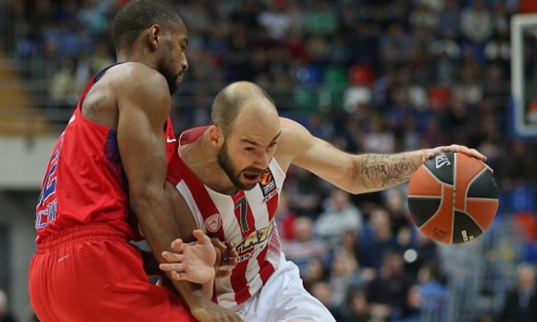 Ανατροπή με Χίγκινς και ΤΣΣΚΑ