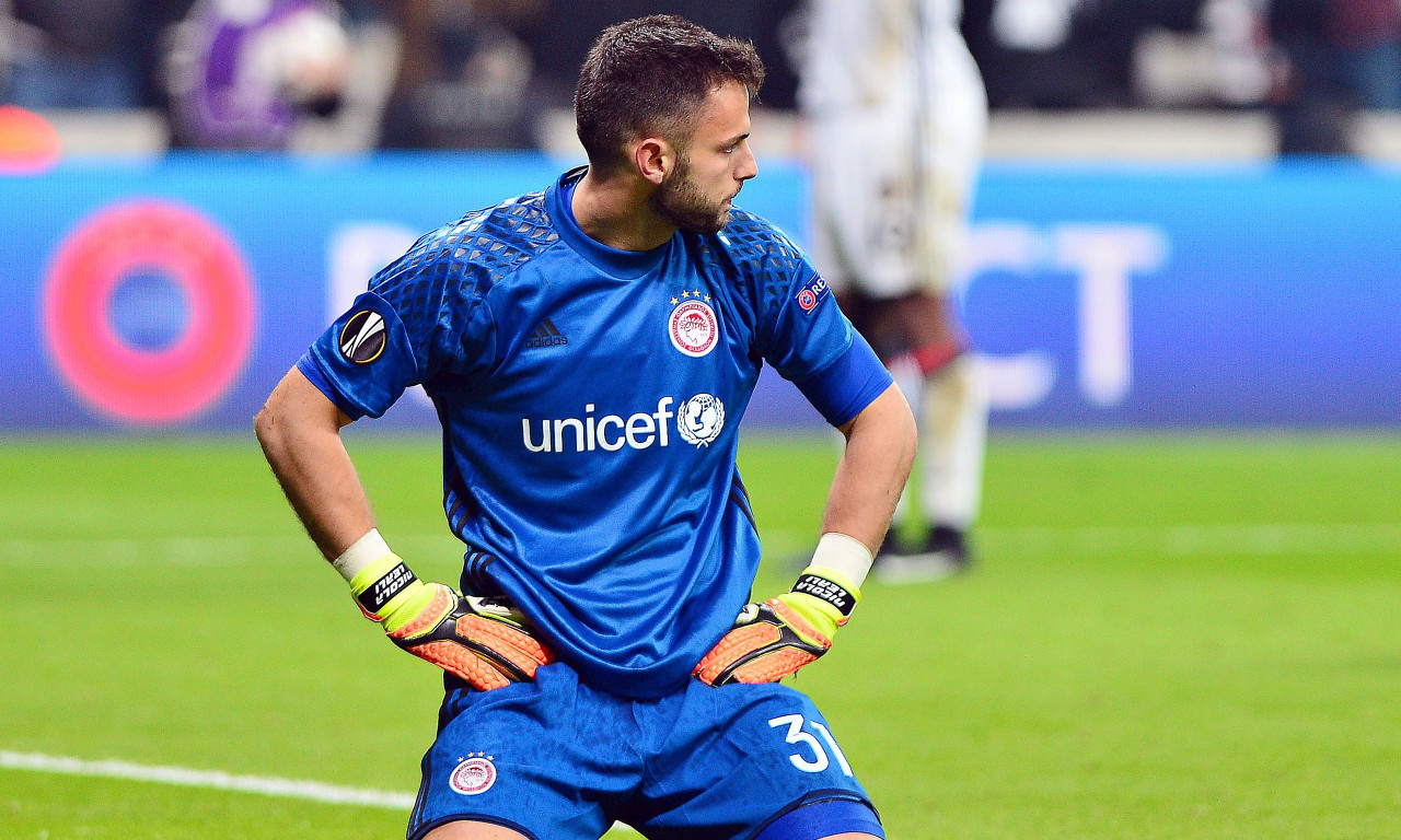 Άντερλεχτ και Βερόνα για Λεάλι