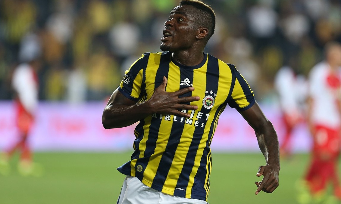 Τρέχει και για Εμενίκε ο Ολυμπιακός