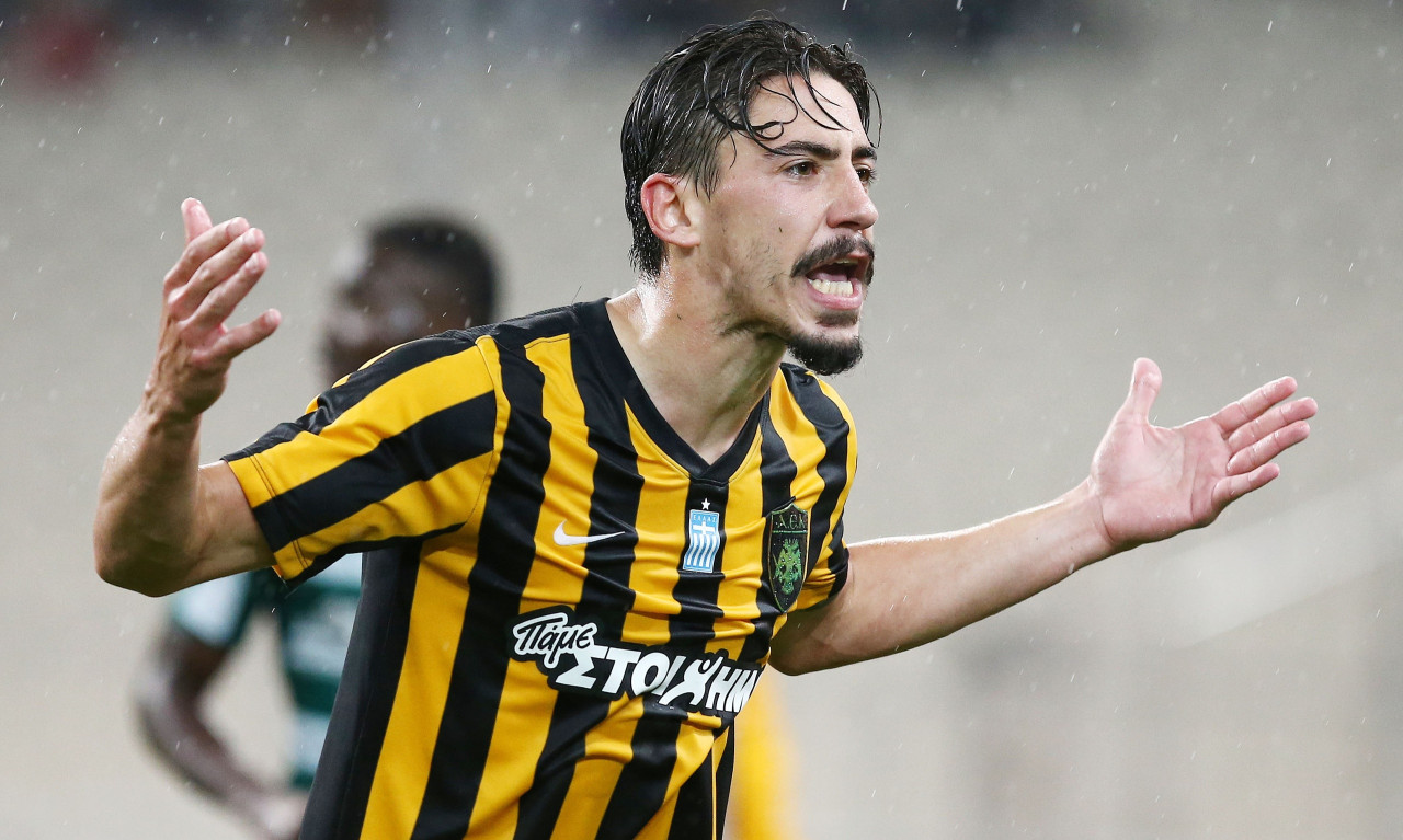 Σιμόες: «Stop στην κυριαρχία του Ολυμπιακού»