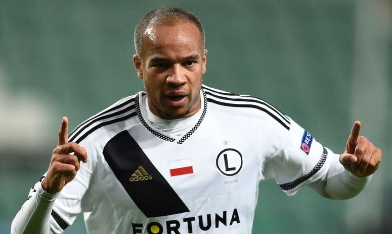 Προχωράει για Οφόε και Ζιλέ ο Ολυμπιακός