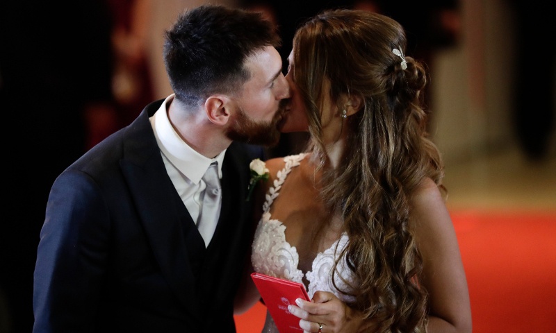 Πανευτυχής ο Μέσι, παντρεύτηκε τη γυναίκα της ζωής του