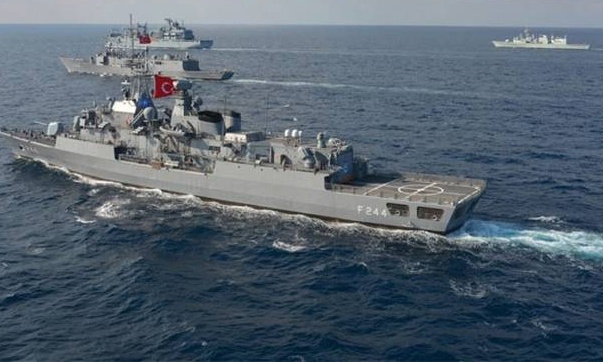 Δραματικές εξελίξεις: Τουρκικά πλοία στο Αιγαίο μετά τα πυρά του Λιμενικού