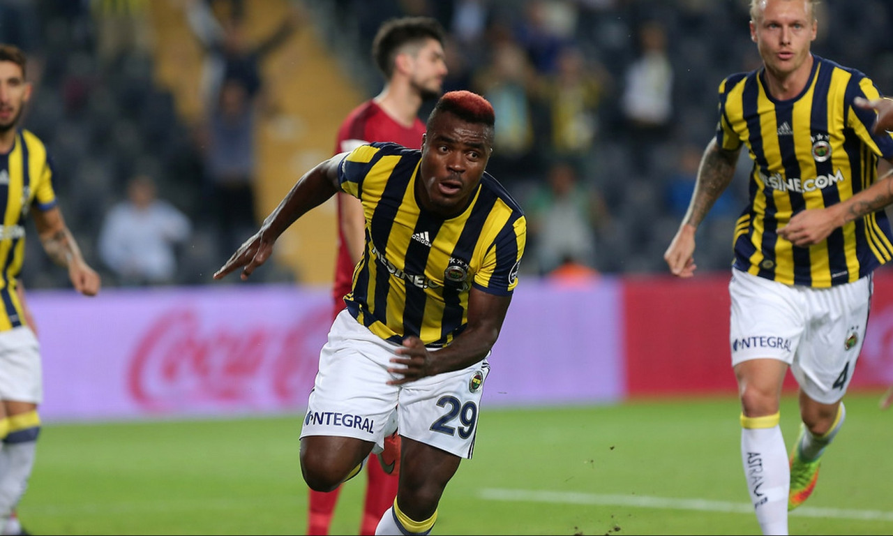 Ολυμπιακός: «Τελειώνει» με Εμενίκε, προχωρά για στόπερ