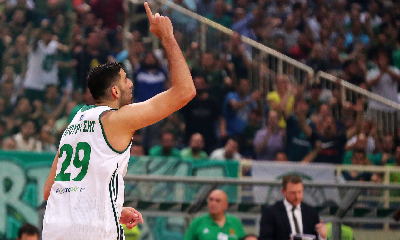 Σεβάστηκε τη φανέλα!